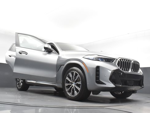 Used 2025 BMW X6 xDrive40i image 29