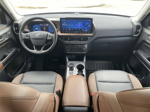 Used 2025 Ford Bronco Sport Outer Banks w/ Outer Banks Tech Package+ image 11