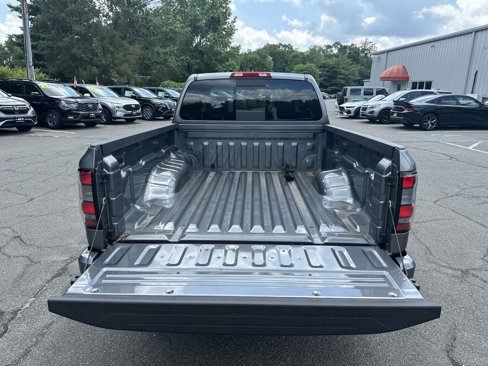 Used 2025 Nissan Frontier SV image 10