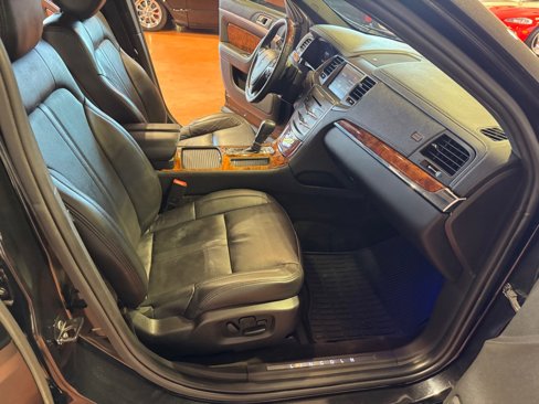 Used 2015 Lincoln MKS AWD w/ Equipment Group 201A image 22