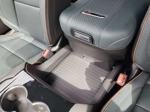 New 2026 GMC Yukon AT4 w/ AT4 Premium Package image 36