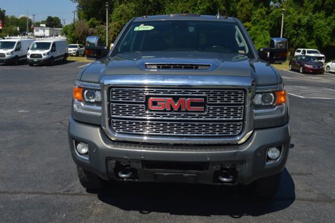 Used 2018 GMC Sierra 3500 Denali w/ Duramax Plus Package image 10