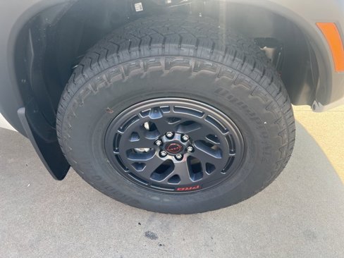 New 2025 Nissan Frontier PRO-4X w/ Pro Premium Package image 4
