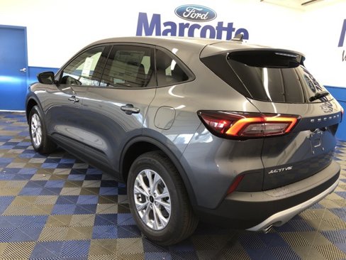 New 2025 Ford Escape Active image 3