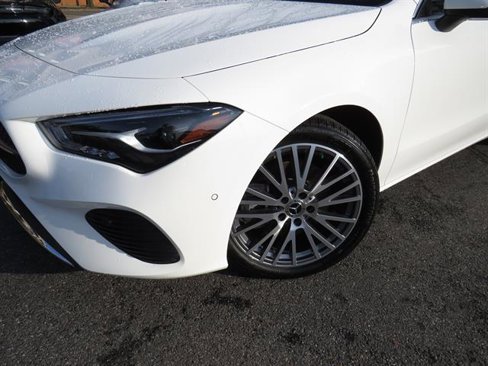 Used 2025 Mercedes-Benz CLA 250 4MATIC image 25