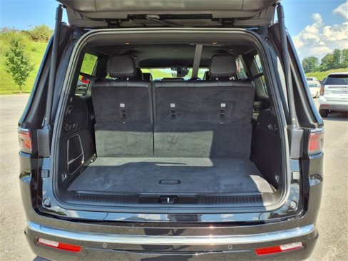 Used 2024 Jeep Wagoneer Series II w/ Advanced All Terrain Group image 14