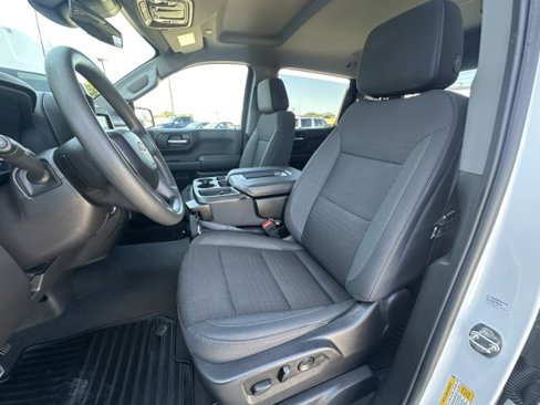 Used 2024 Chevrolet Silverado 1500 Custom image 13