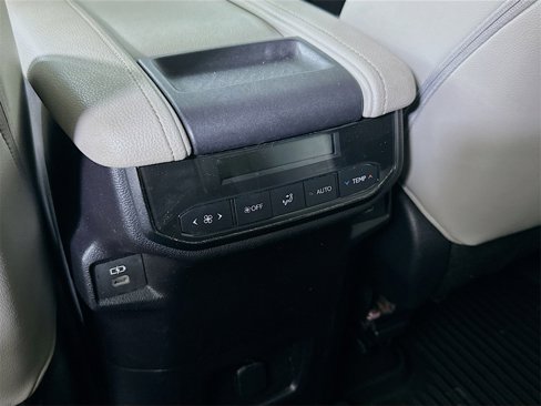 Used 2024 Toyota Grand Highlander XLE image 29