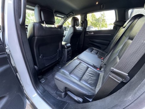 Used 2016 Jeep Grand Cherokee Limited image 18