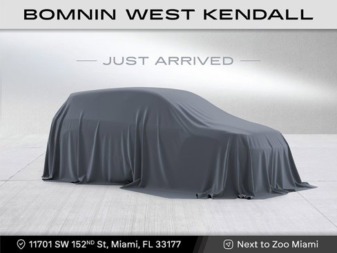 Used 2025 Chevrolet Traverse LT image 1