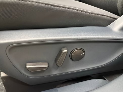 New 2025 Ford Maverick XLT w/ XLT Luxury Package image 30