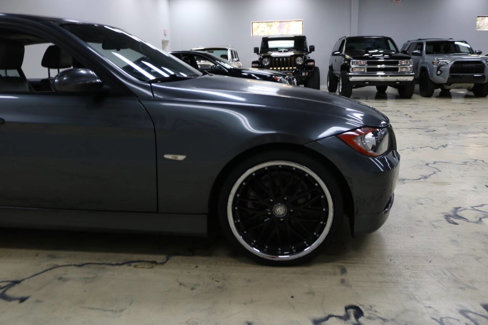 Used 2006 BMW 325i Sedan image 12