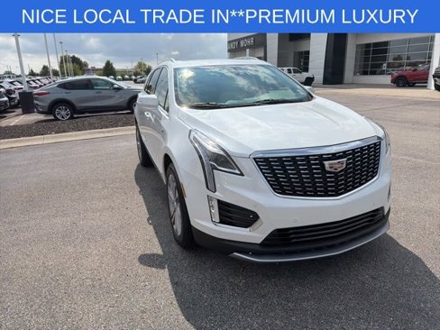 Used 2024 Cadillac XT5 Premium Luxury w/ LPO, Floor Liner Package image 3