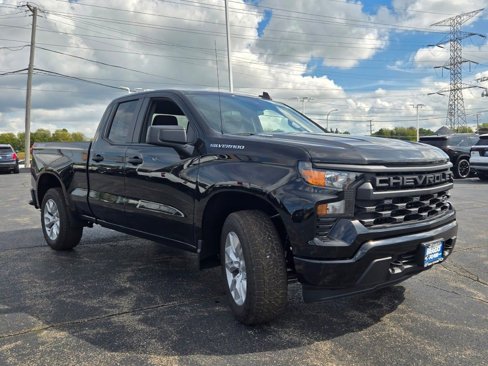 New 2026 Chevrolet Silverado 1500 Custom image 3