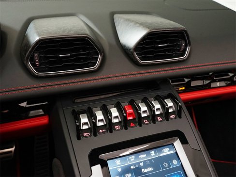 Used 2022 Lamborghini Huracan EVO image 17