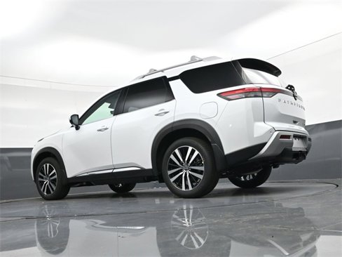 New 2025 Nissan Pathfinder Platinum image 34