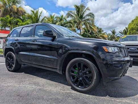 Used 2019 Jeep Grand Cherokee Altitude image 8