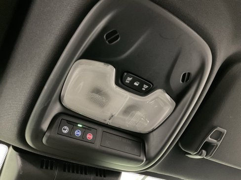 Used 2024 Chevrolet Colorado ZR2 w/ Technology Package image 18