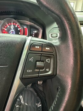 Used 2016 Volvo XC60 T5 Premier w/ Proximity Package image 18