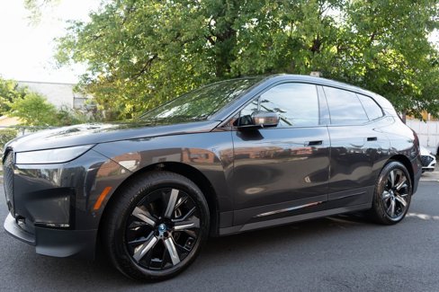 Used 2024 BMW iX xDrive50 image 7