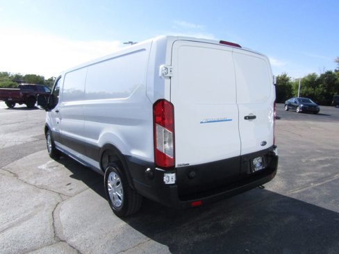 Used 2024 Ford E-Transit Low Roof image 4