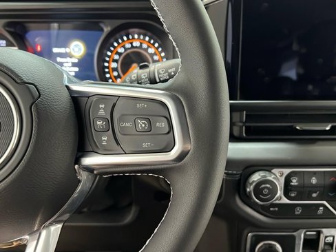 New 2025 Jeep Wrangler Sahara w/ Safety Group image 32