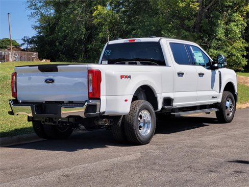 New 2026 Ford F350 XLT image 3