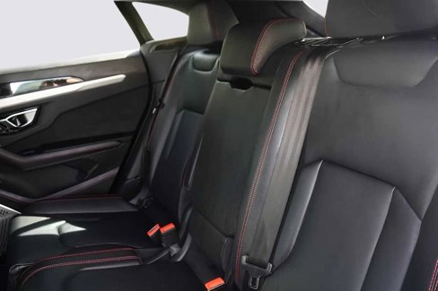 Used 2020 Lamborghini Urus image 22