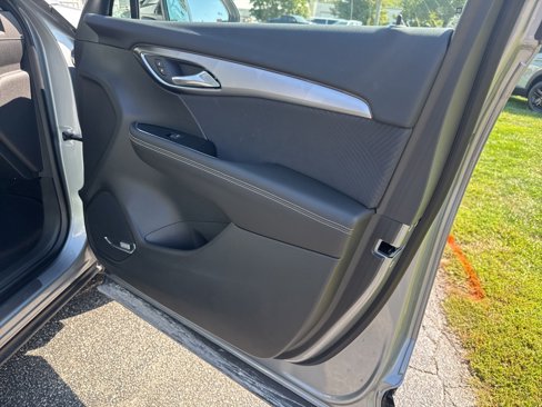 Used 2025 Buick Envision Sport Touring image 18
