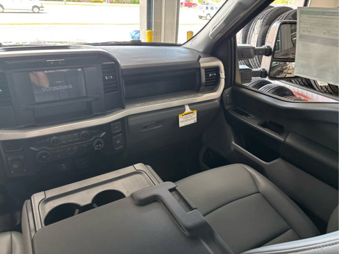 New 2025 Ford F250 XL w/ XL Off-Road Package image 9