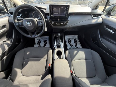 Used 2021 Toyota Corolla LE image 11