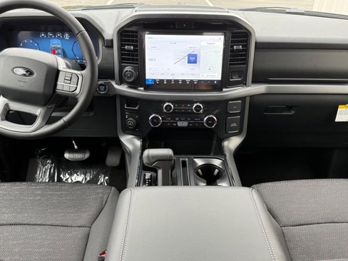 New 2025 Ford F150 XLT image 7