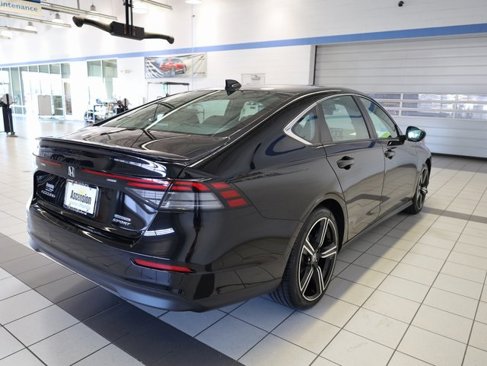 Used 2024 Honda Accord Sport image 14