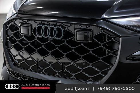 New 2025 Audi RS Q8 performance image 13