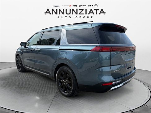 Used 2024 Kia Carnival SX image 3