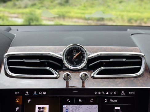 New 2025 Bentley Bentayga image 36
