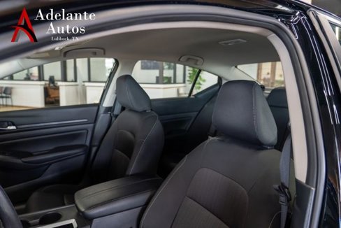 Used 2025 Nissan Altima 2.5 SV image 8
