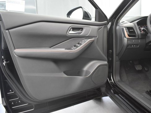 New 2026 Nissan Rogue SV image 28