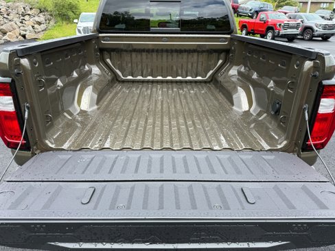 New 2025 GMC Canyon Elevation w/ Convenience Package image 18