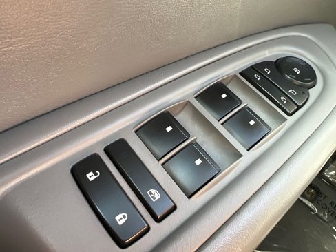 Used 2014 Chevrolet Traverse LTZ image 22