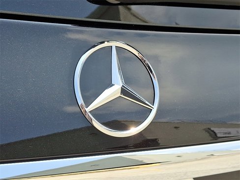 Certified 2025 Mercedes-Benz GLS 580 4MATIC image 31