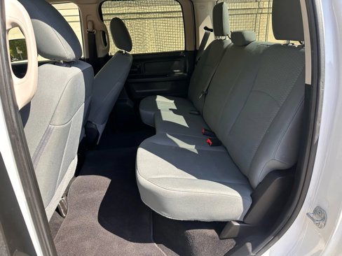 Used 2018 RAM 2500 Tradesman w/ Chrome Appearance Group image 23