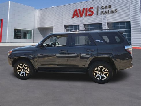 Used 2024 Toyota 4Runner TRD Off-Road image 10