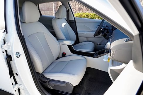 New 2026 Hyundai Kona SEL Premium image 15