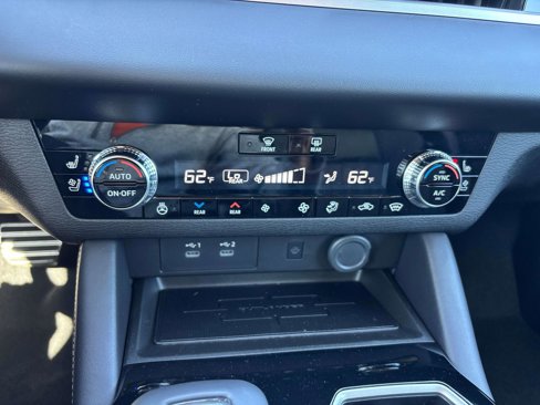New 2025 Mitsubishi Outlander SEL image 15