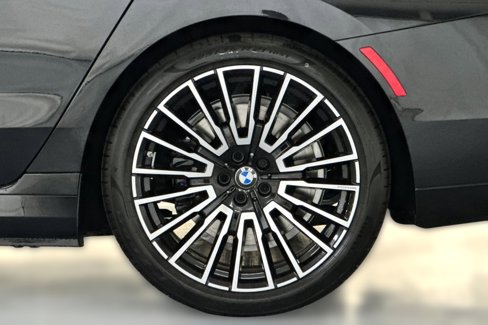 New 2026 BMW 750e xDrive image 11