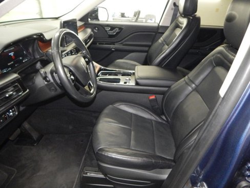 Used 2020 Lincoln Aviator Reserve w/ Elements Package Plus image 12