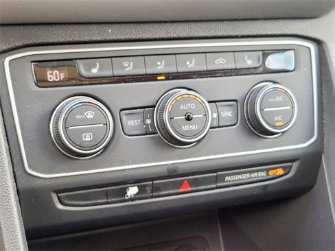 Used 2021 Volkswagen Atlas SE image 34