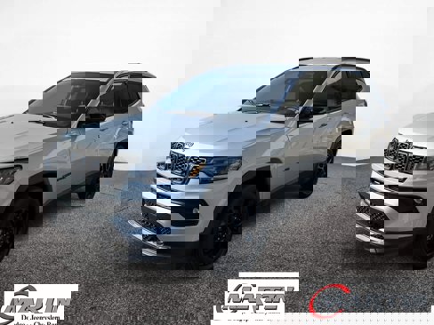New 2026 Jeep Compass Latitude image 1