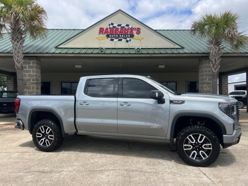 Used 2024 GMC Sierra 1500 AT4 w/ Technology Package image 3